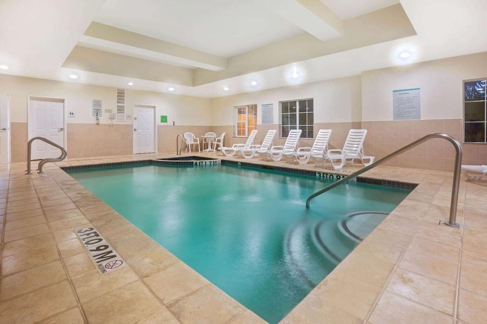 Hotel La Quinta By Wyndham Houston -
